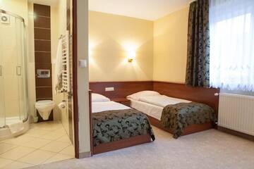 Фото номера Улучшенный одноместный номер Отель Hotel Przedwiośnie г. Маслув 9