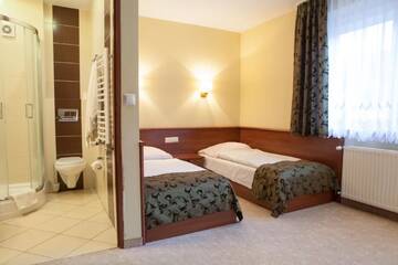 Фото номера Улучшенный одноместный номер Отель Hotel Przedwiośnie г. Маслув 5